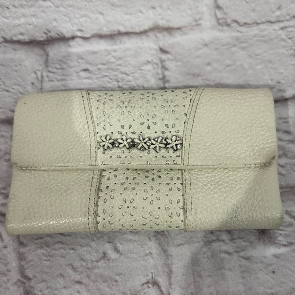 Vintage Brighton white leather wallet with laser cutouts 3D daisies hearts